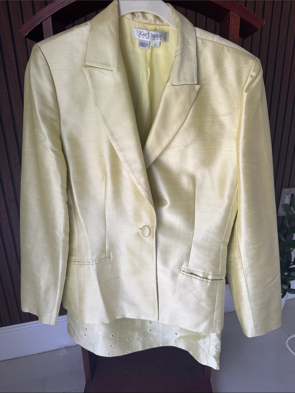 Kay Unger New York Silk Blend Skirt Suit | Pale Yellow | Size 4